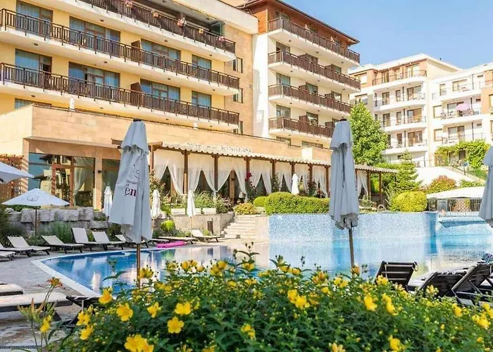 Garden Of Eden Ground Floor With Pool And Sea View