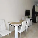 Garden Of Eden Ground Floor With Pool And Sea View Lejlighed *