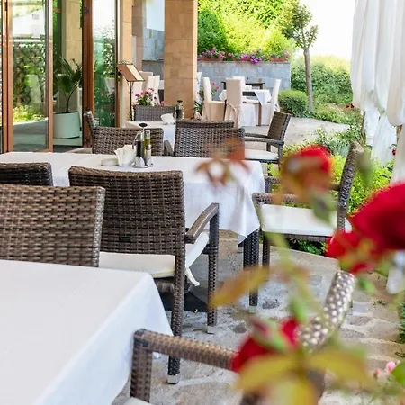 Apartmán Garden Of Eden Ground Floor With Pool And Sea View Sveti Vlas