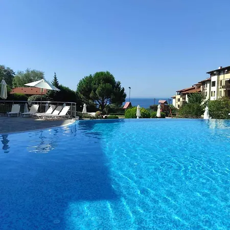 Apartmán Garden Of Eden Ground Floor With Pool And Sea View *