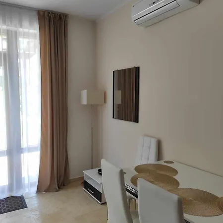 Apartmán Garden Of Eden Ground Floor With Pool And Sea View
