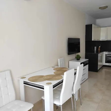 Apartmán Garden Of Eden Ground Floor With Pool And Sea View *