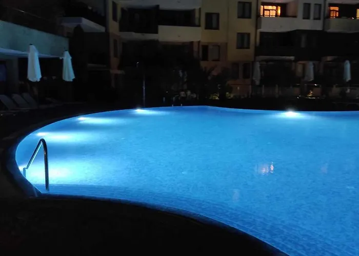 Garden Of Eden Ground Floor With Pool And Sea View Appartement *